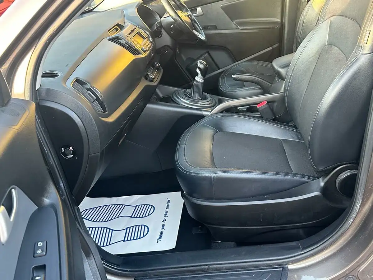 2012-kia-sportage-17td-2-big-25