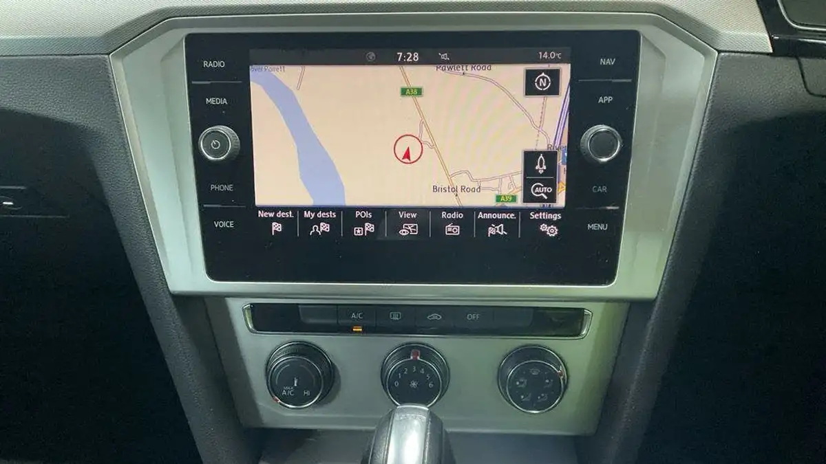 2018-volkswagen-passat-16tdi-se-business-estate-5d-dsg-big-6