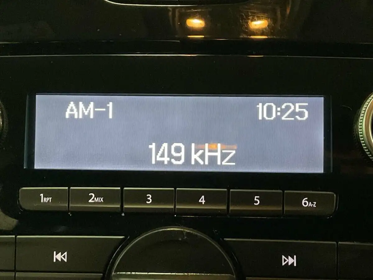 2019-renault-captur-09-tce-play-big-53