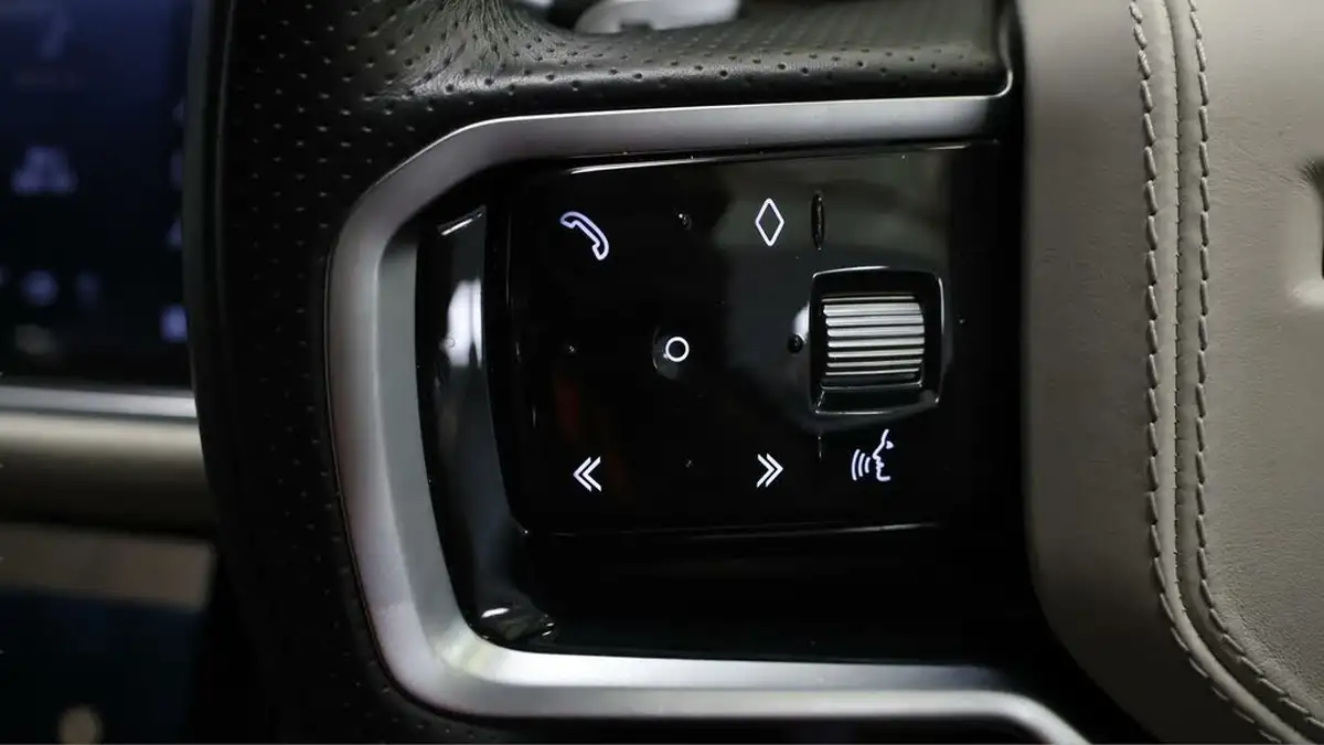 2022-land-rover-range-rover-velar-20-d200-r-dynamic-se-big-22