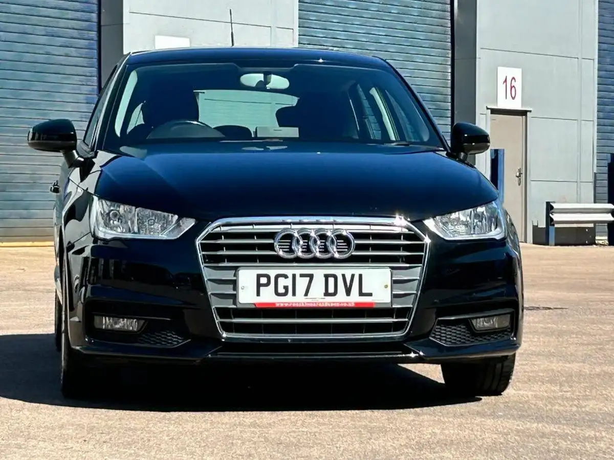 2017-audi-a1-10-tfsi-sportback-5d-big-2