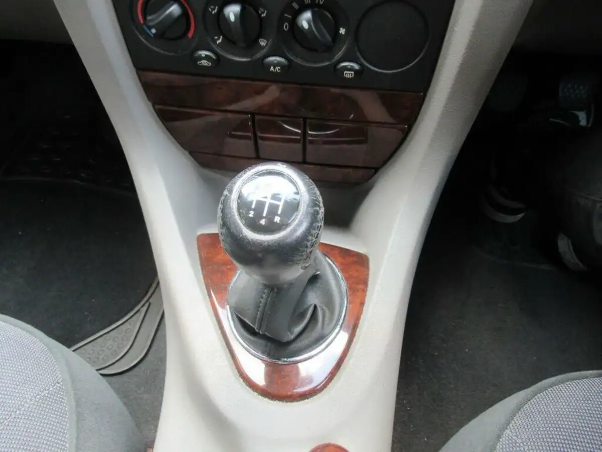 2005-rover-75-20td-classic-cdti-big-11