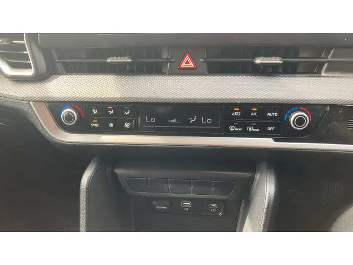 2023-kia-sportage-16-t-gdi-2-148bhp-big-13