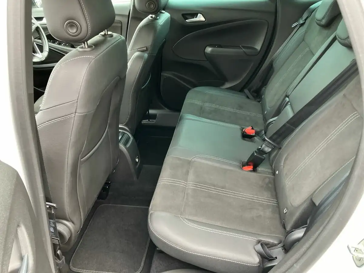 2022-vauxhall-crossland-12-ultimate-130ps-auto-big-28