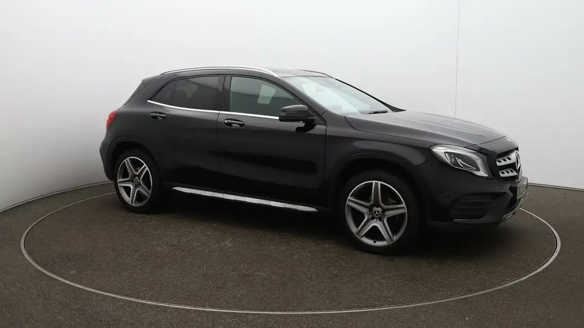 2020-mercedes-benz-gla-class-16-gla-200-amg-line-edition-plus-7g-dct-big-40
