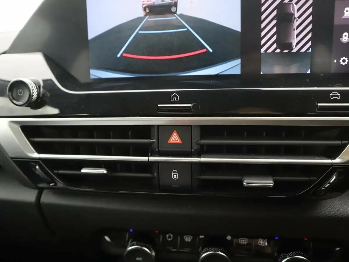2024-citroen-c4-12-puretech-plus-130ps-ss-big-27