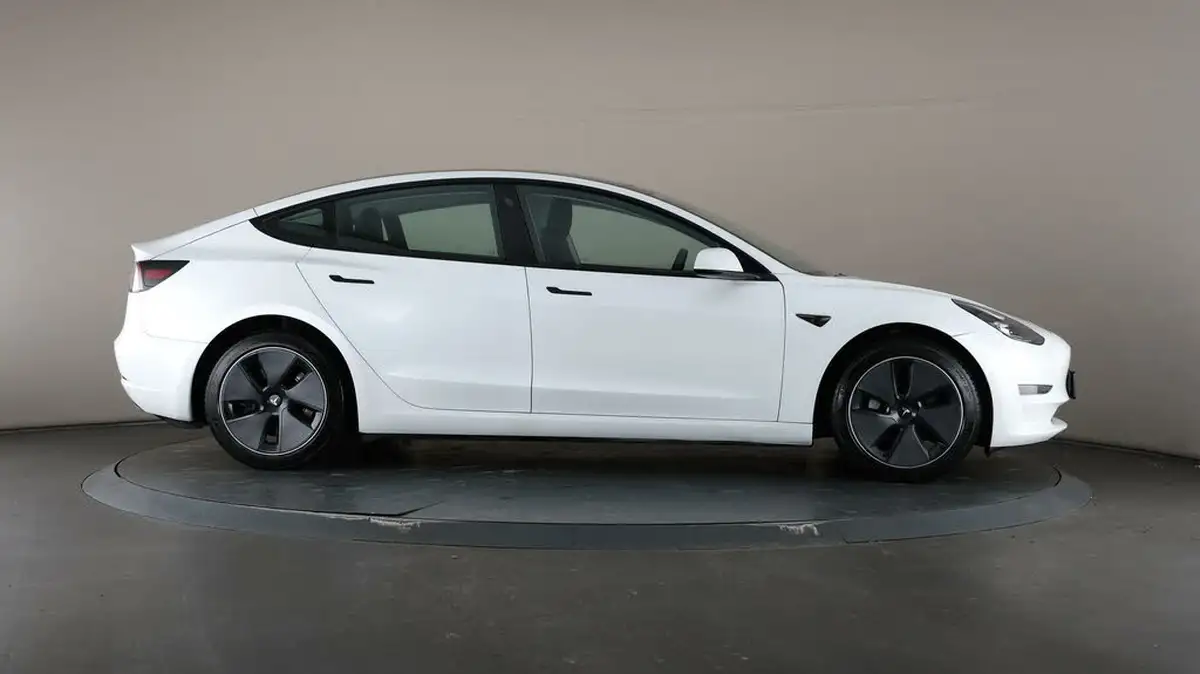 2021-tesla-model-3-e-long-range-4x4-big-59