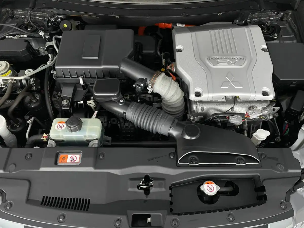 2021-mitsubishi-outlander-24-dynamic-phev-big-45