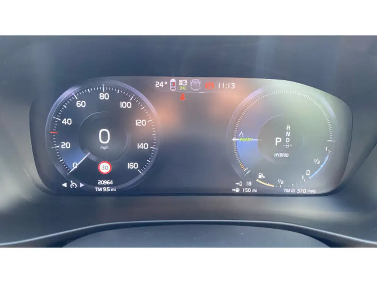 2022-volvo-xc40-15-t4-r-design-big-10