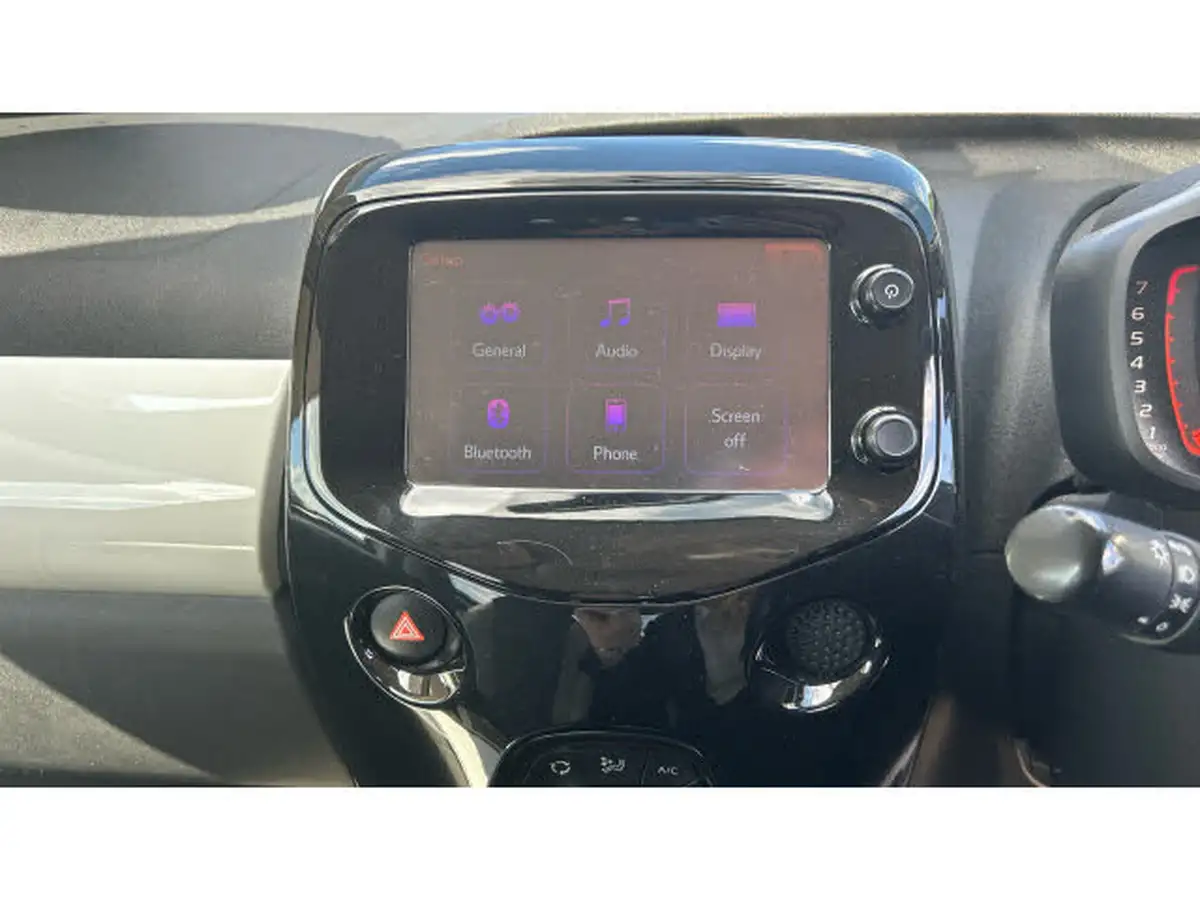 2018-toyota-aygo-10-vvt-i-x-style-71bhp-big-6
