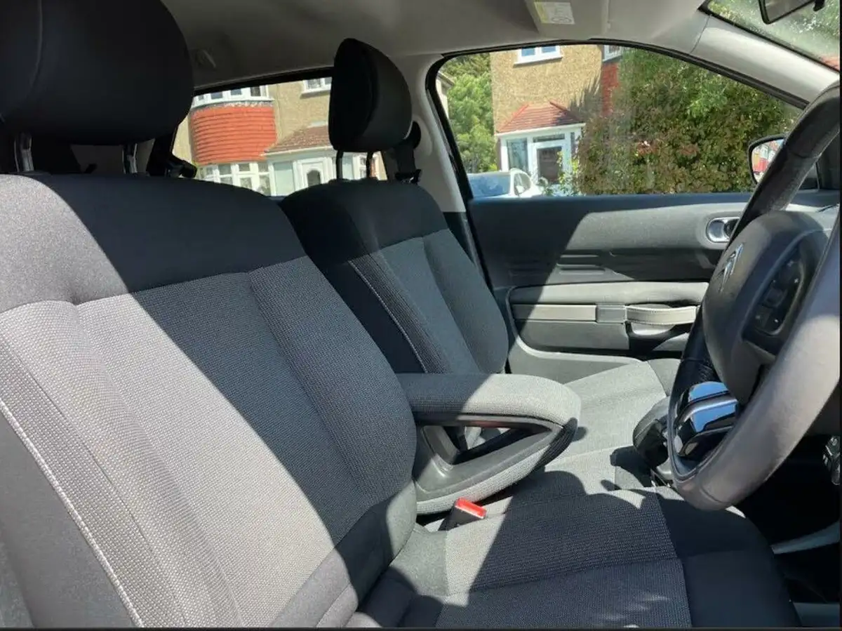 2016-citroen-c4-cactus-12-puretech-flair-82ps-ss-etg-big-5