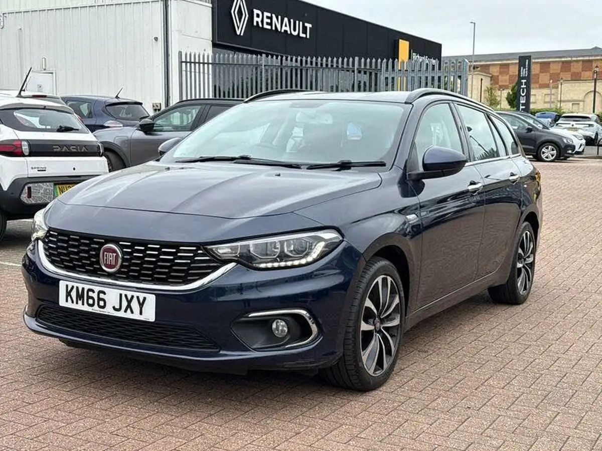 2016-fiat-tipo-14-tjet-lounge-station-wagon-big-6