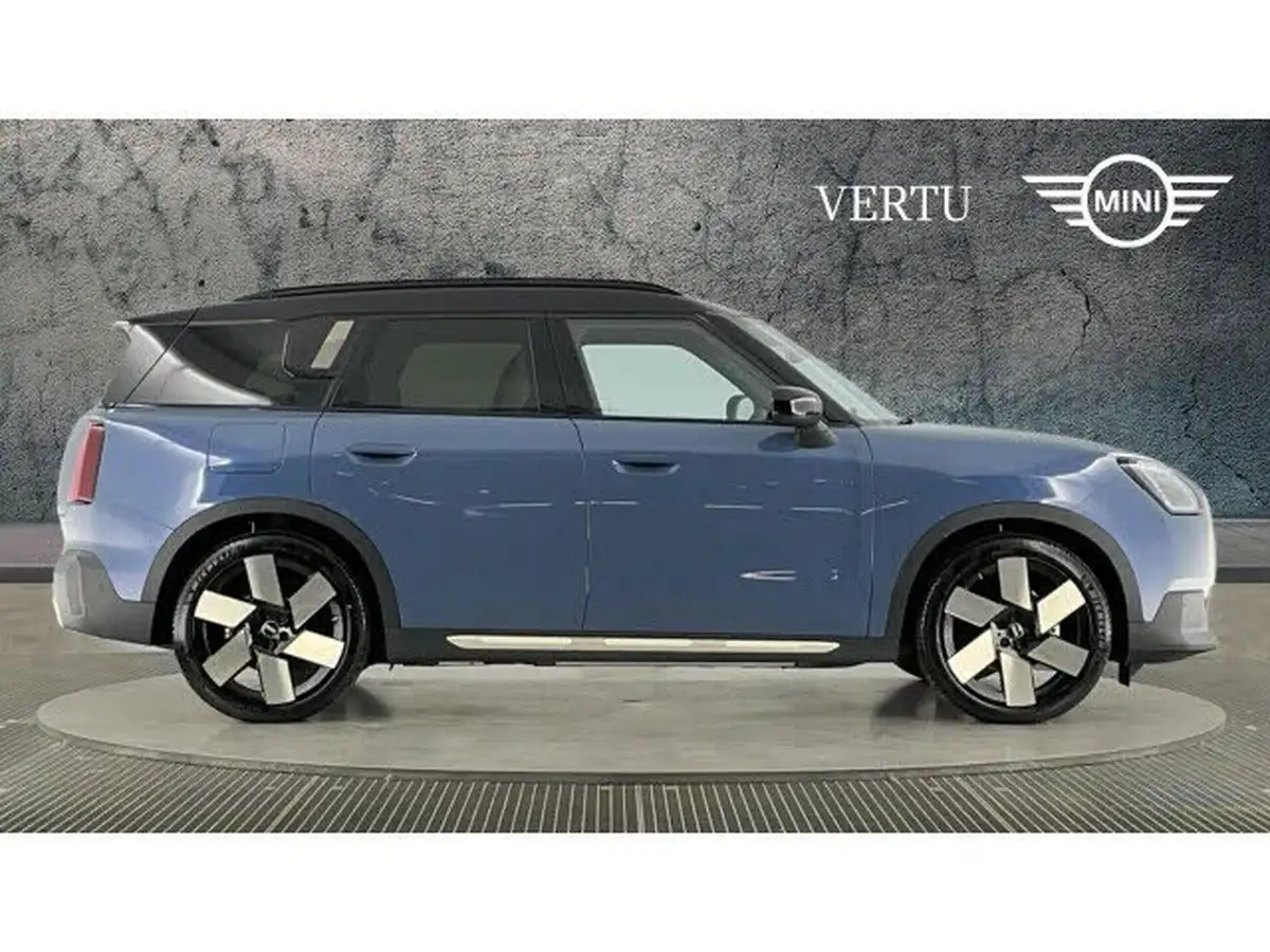 2024-mini-countryman-e-cooper-e-exclusive-big-2