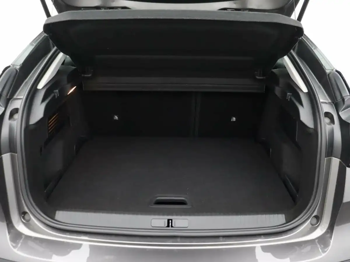 2021-citroen-c4-12-puretech-sense-plus-big-16