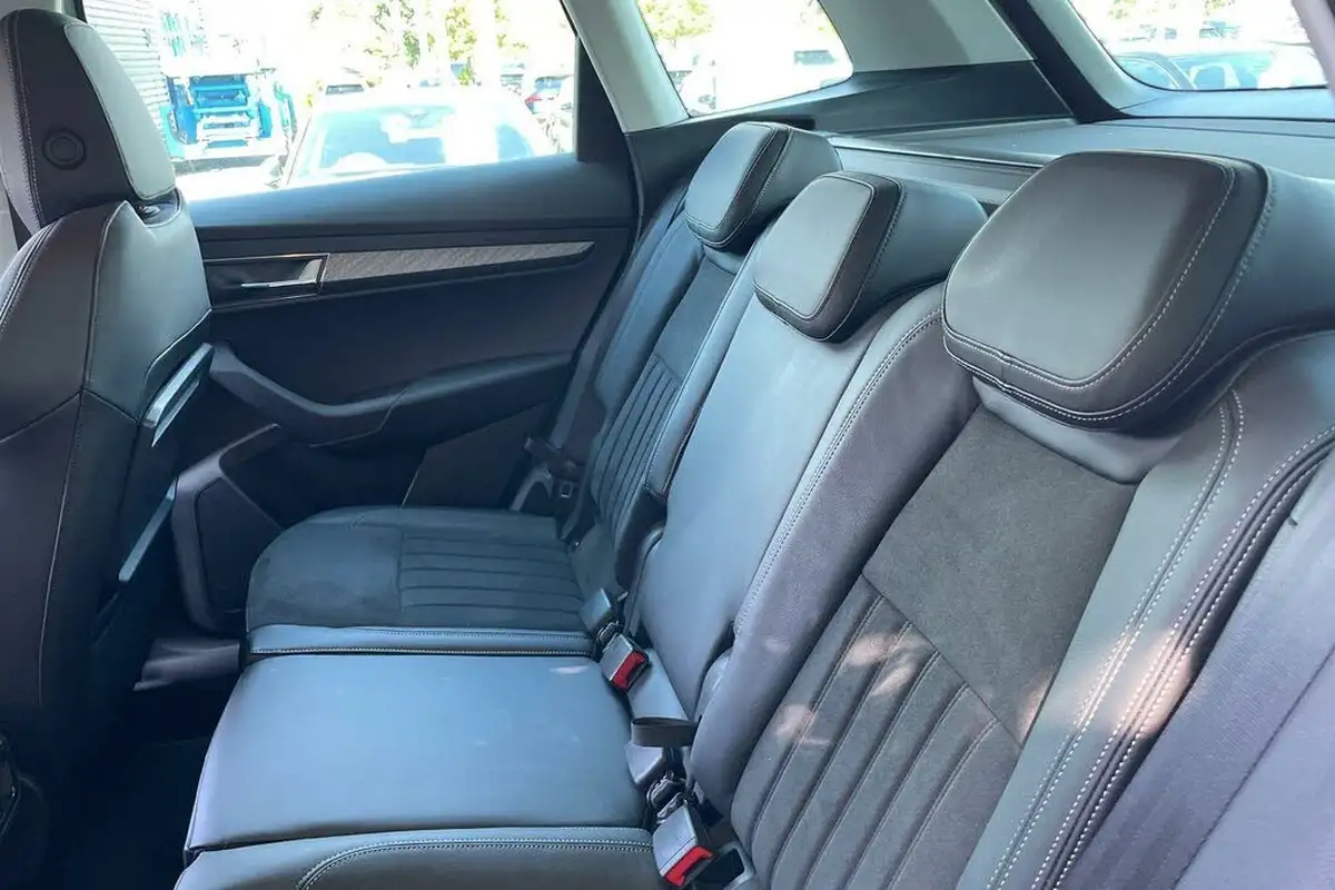 2023-skoda-karoq-15-tsi-se-l-dsg-big-29