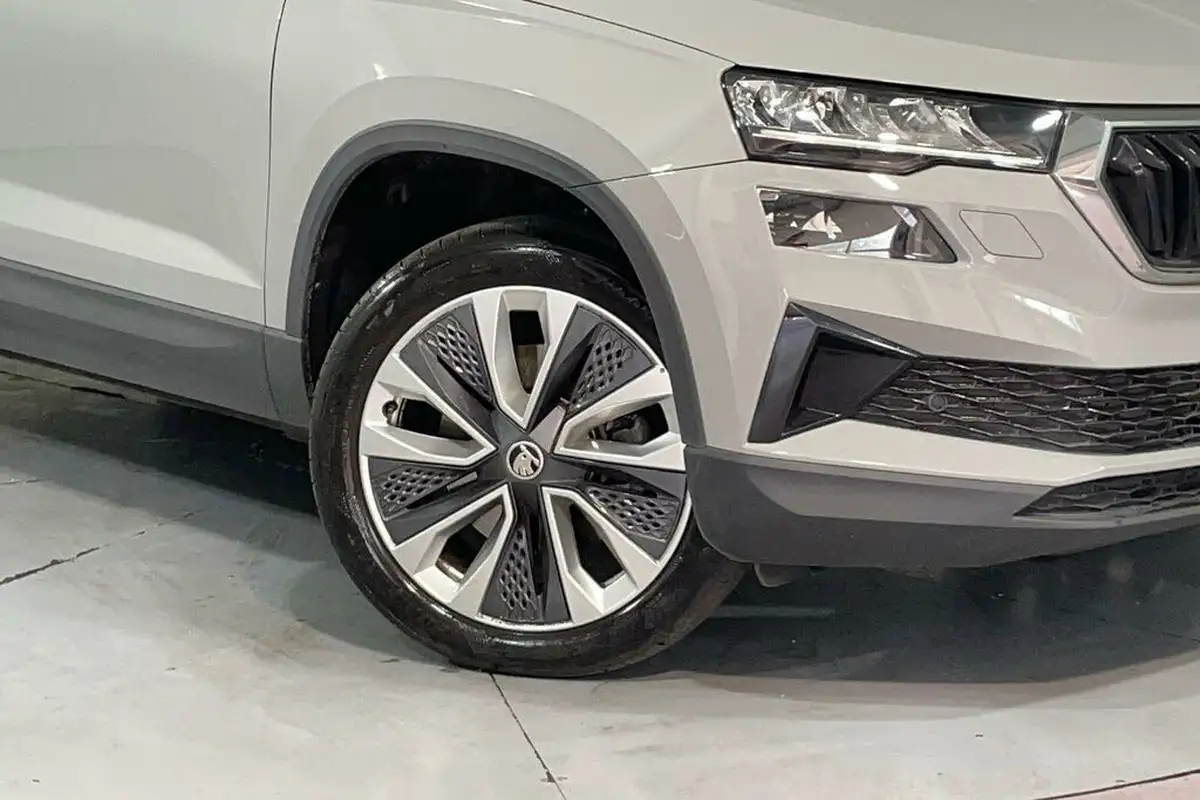 2023-skoda-karoq-15-tsi-se-l-dsg-big-5