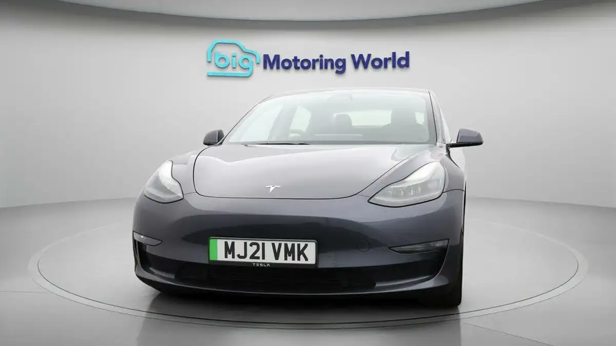 2021-tesla-model-3-e-long-range-4x4-big-1