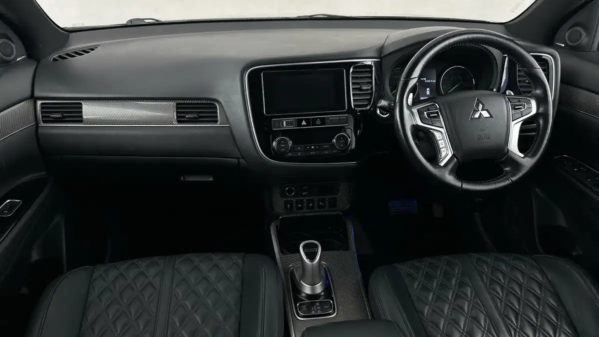 2018-mitsubishi-outlander-24-5h-phev-big-14