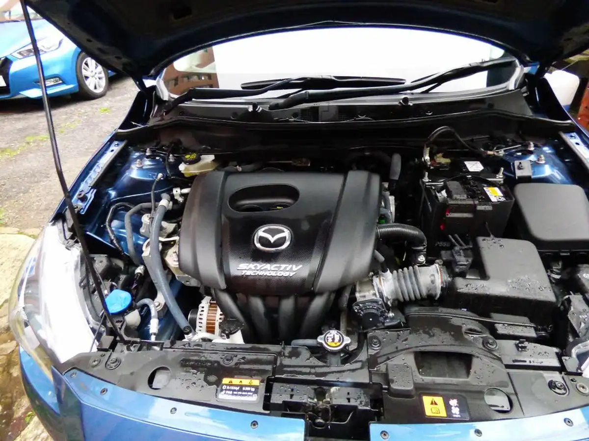 2017-mazda-mazda2-15-gt-sport-big-26