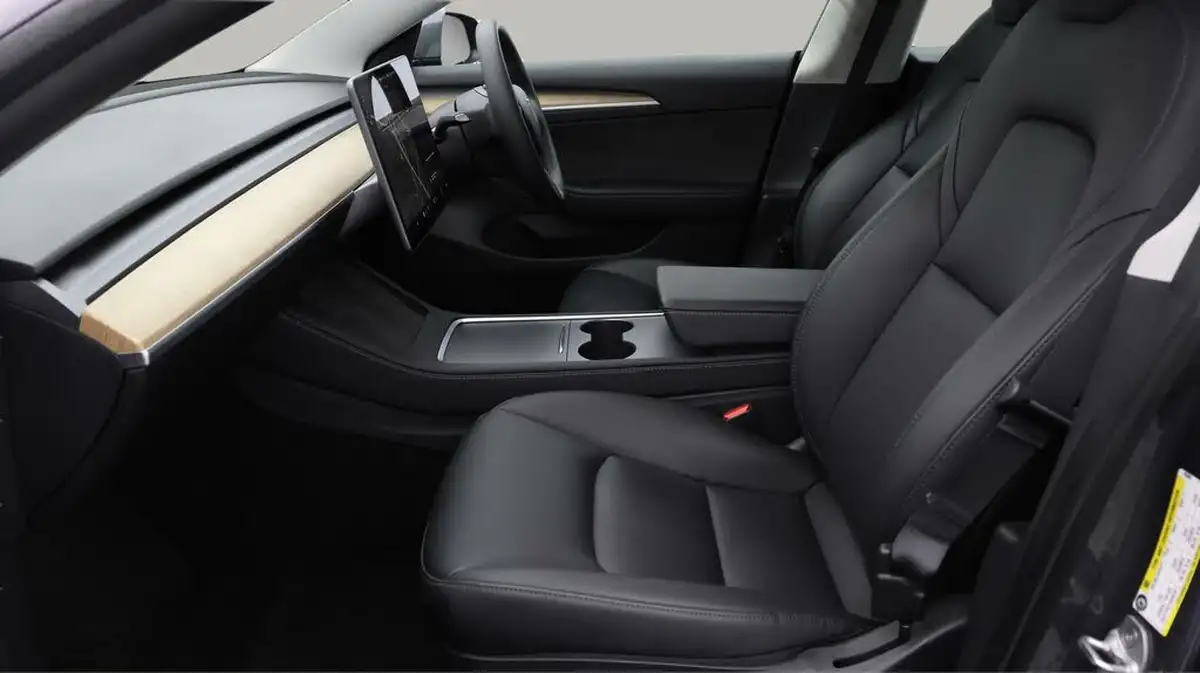 2021-tesla-model-3-e-long-range-awd-big-13