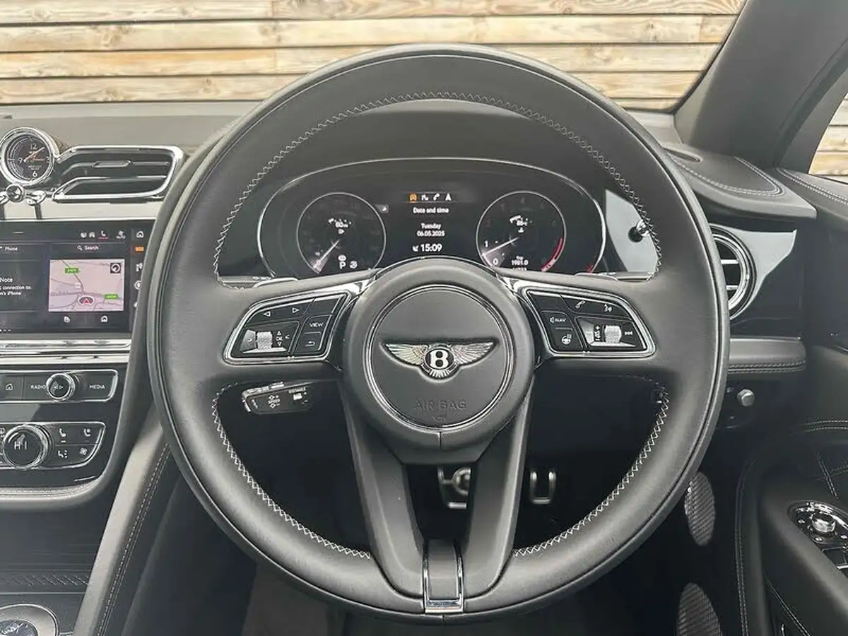 2020-bentley-bentayga-40-v8-550ps-big-32