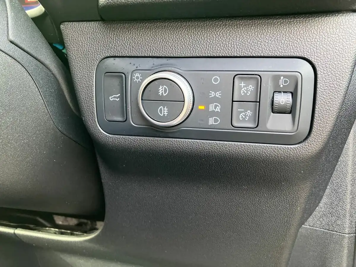2022-ford-kuga-25t-st-line-edition-190ps-fhev-big-28