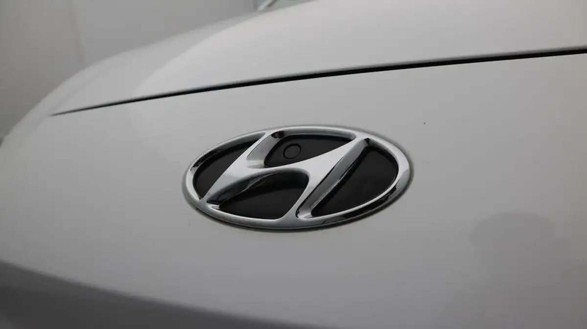 2022-hyundai-kona-e-premium-204ps-64kwh-7kw-obc-big-20