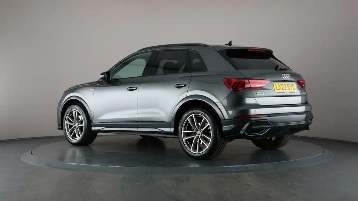 2022-audi-q3-15-35-tfsi-black-edition-codcomfort-sound-pack-station-wagon-big-70