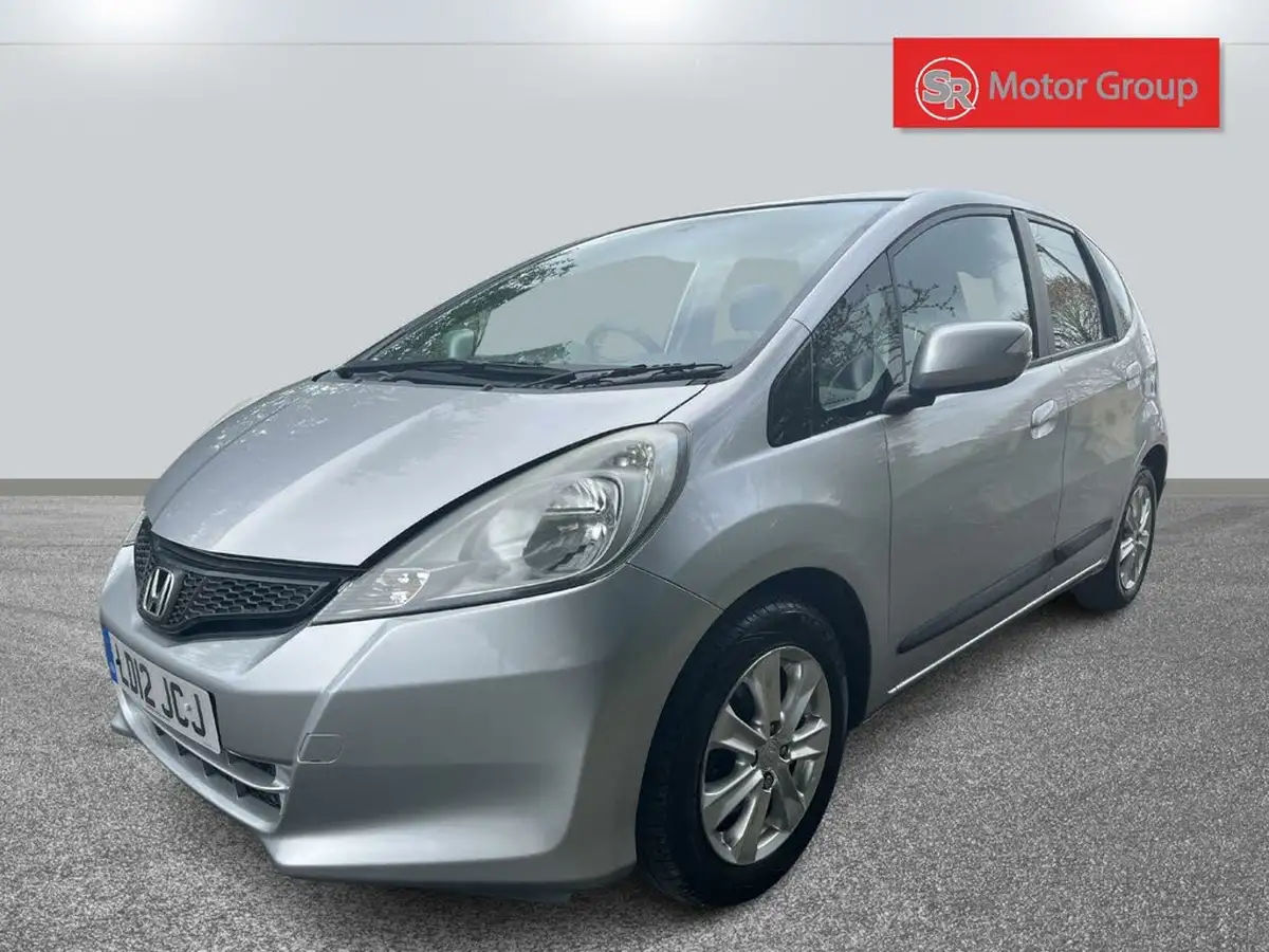 2012-honda-jazz-14-es-big-6