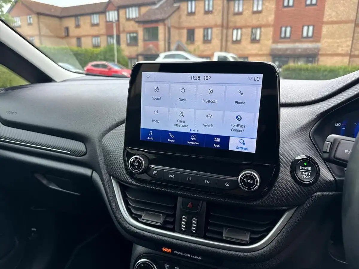 2022-ford-fiesta-10t-titanium-vignale-125ps-hybrid-mhev-powershift-big-18