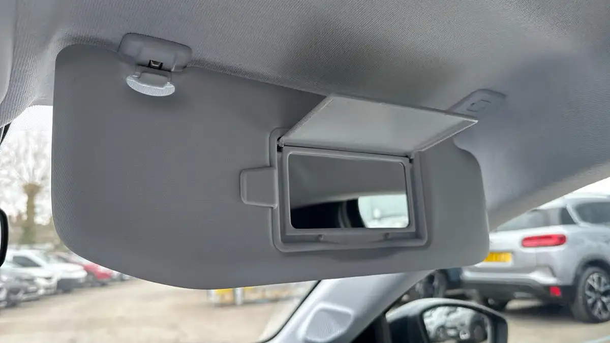 2023-peugeot-208-12-puretech-active-premium-75ps-big-37