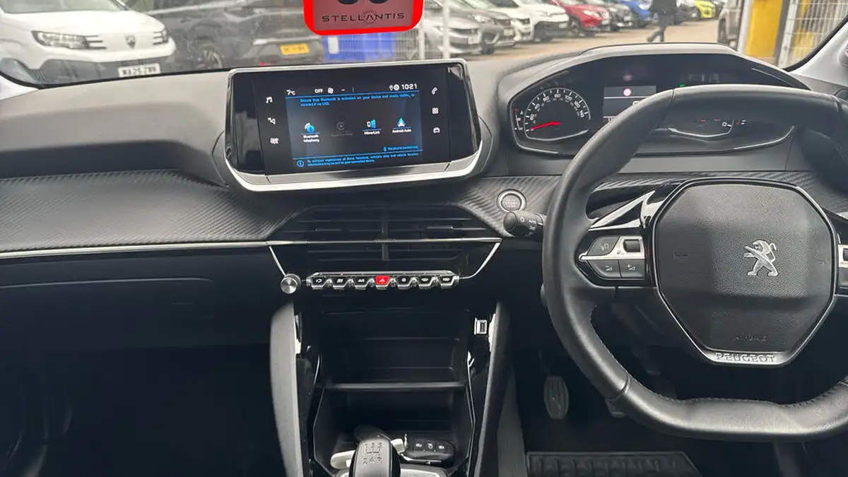 2023-peugeot-208-12-puretech-active-premium-75ps-big-9