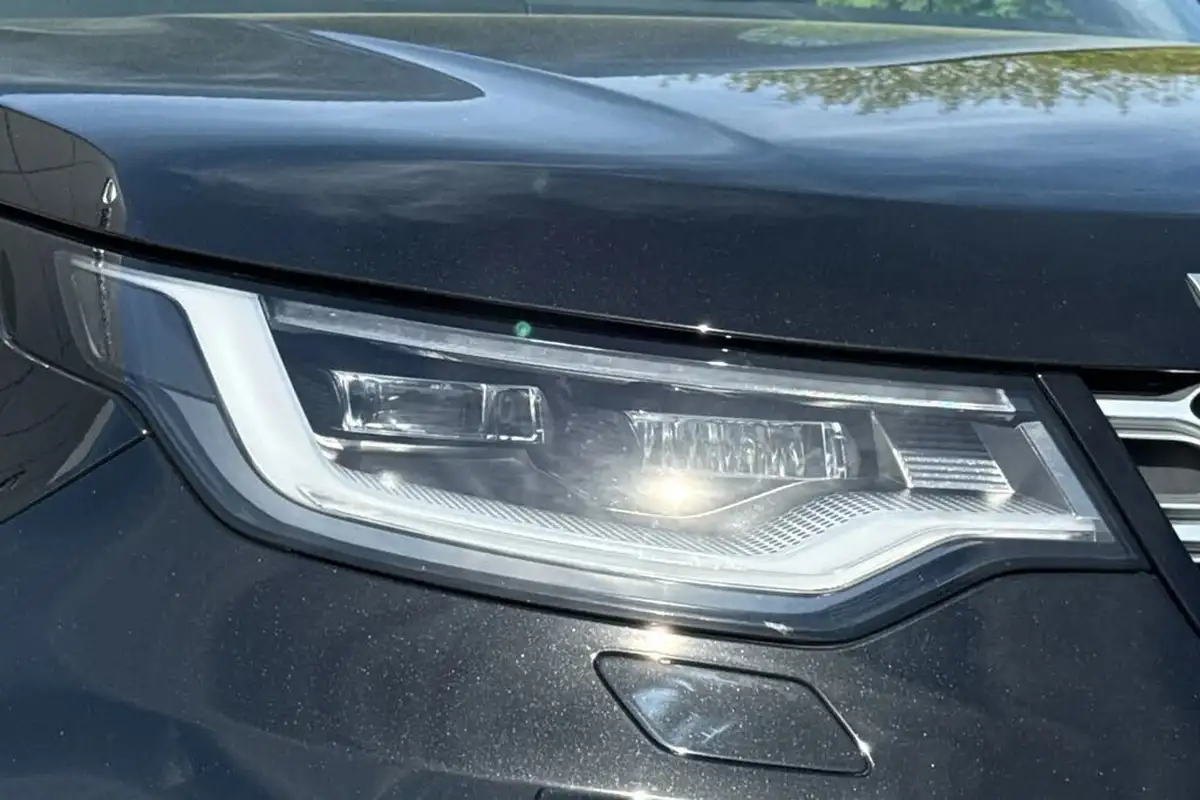 2025-land-rover-discovery-30-d350-commercial-se-big-16