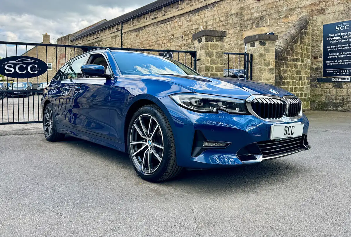 2021-bmw-3-series-20td-320d-sport-touring-5d-big-0