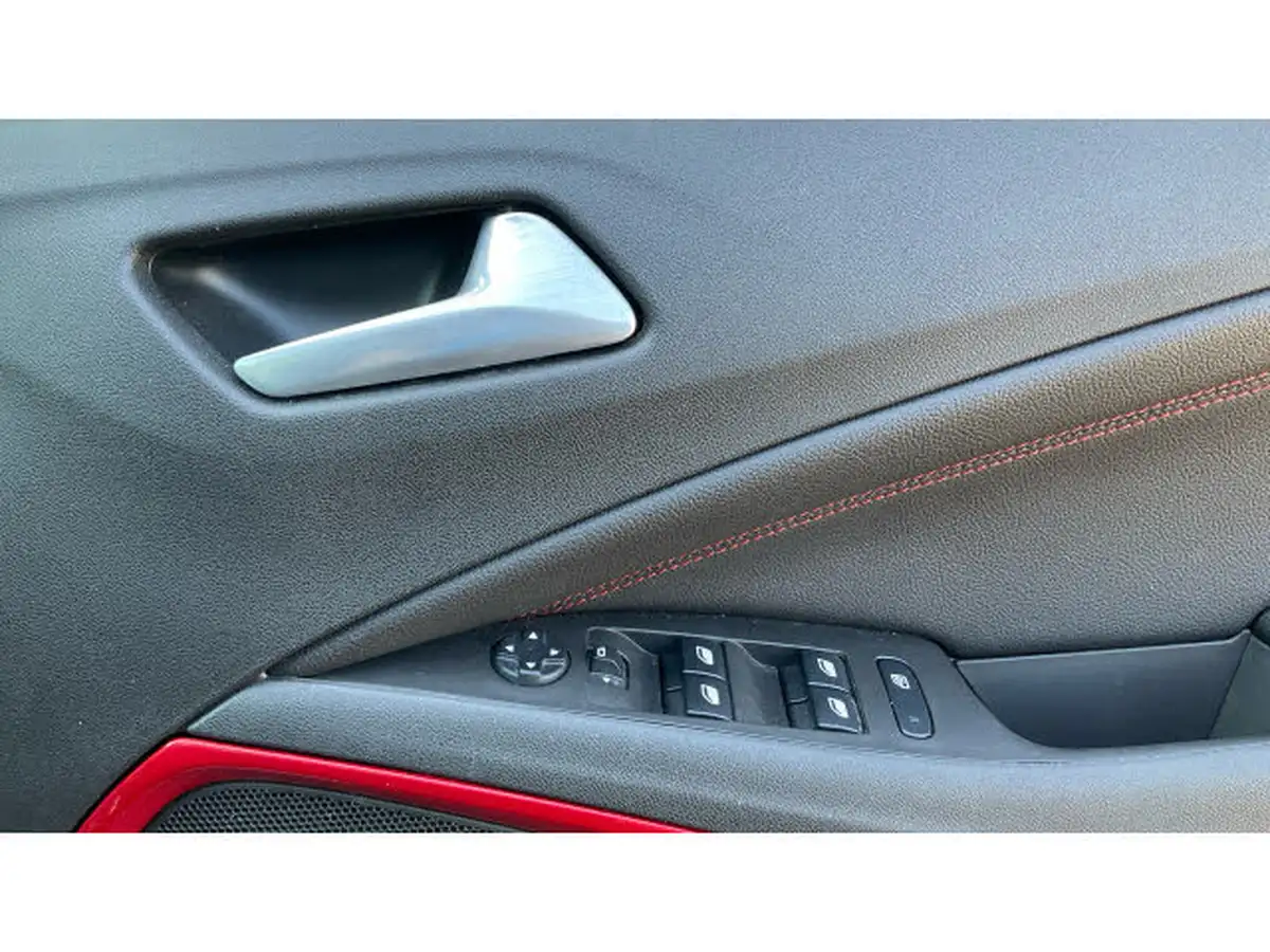 2021-vauxhall-crossland-12-sri-nav-130ps-big-26