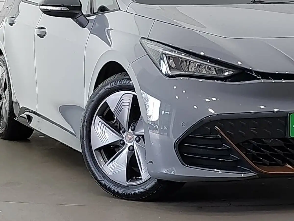 2024-cupra-born-e-v1-204ps-58kwh-big-8