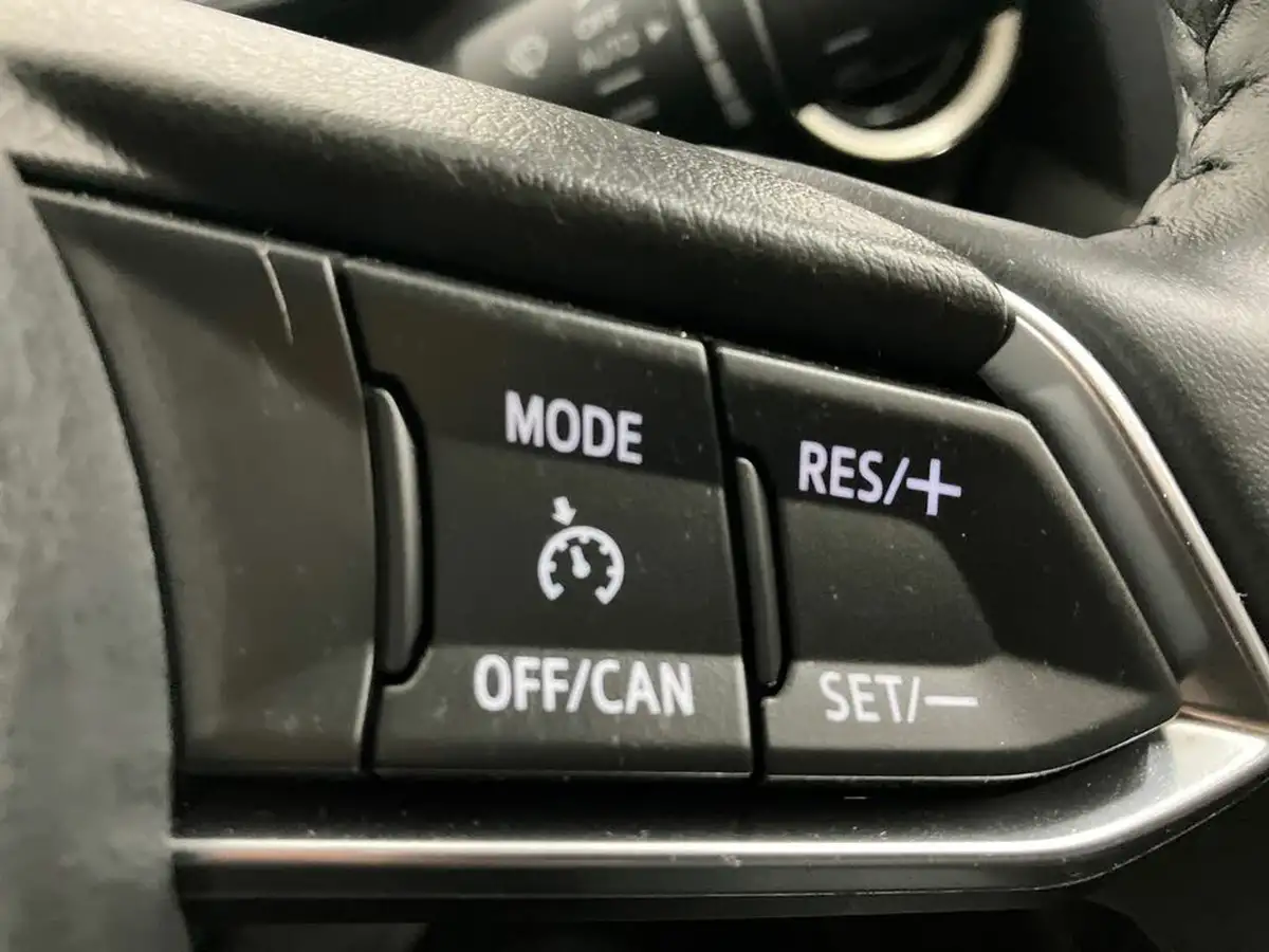 2024-mazda-mazda2-15-e-skyactiv-g-exclusive-line-big-28