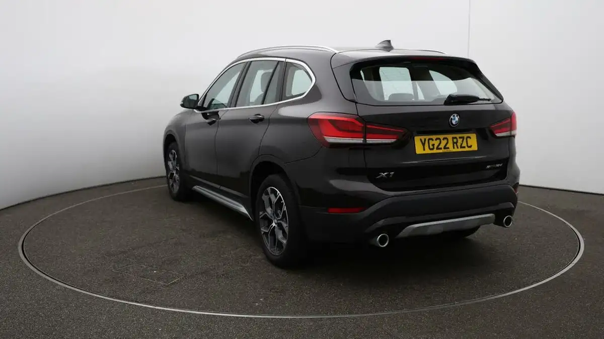 2022-bmw-x1-20td-sdrive18d-xline-sport-auto-big-54