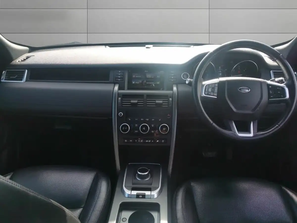 2019-land-rover-discovery-sport-20td4-landmark-big-10