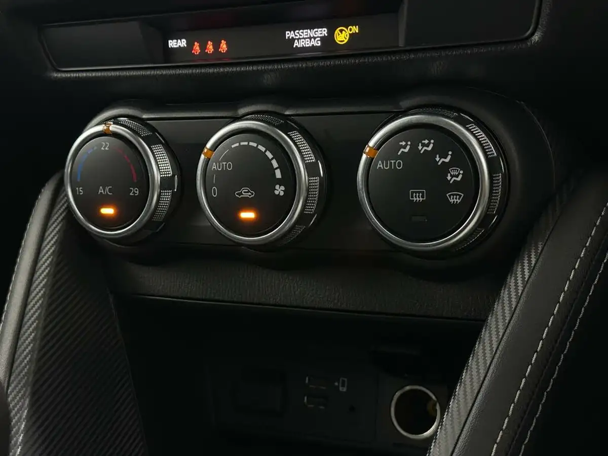 2022-mazda-mazda2-15-e-skyactiv-g-sport-big-18