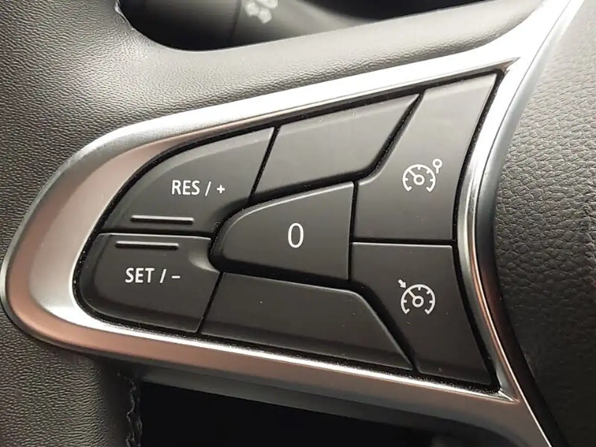 2022-renault-captur-10-tce-iconic-edition-big-17