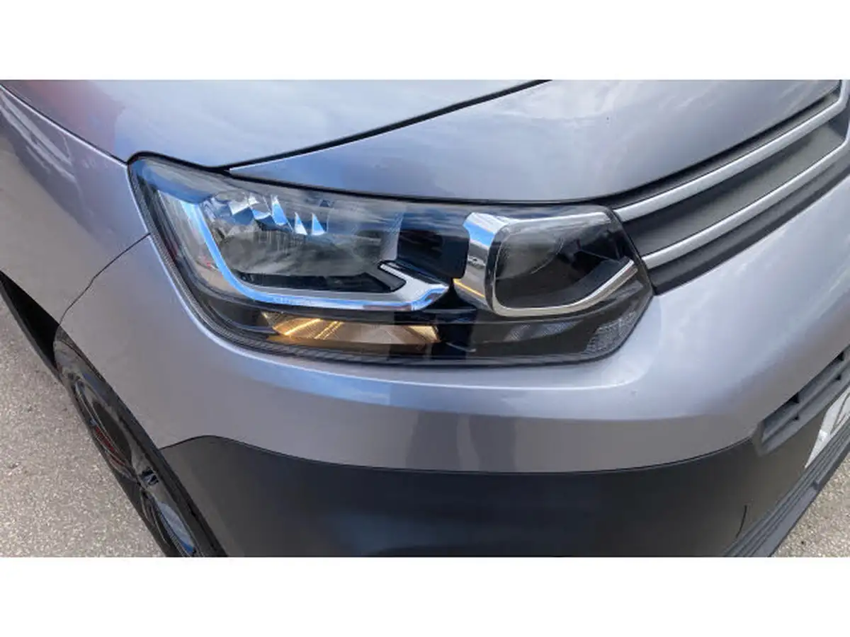 2021-citroen-berlingo-15bluehdi-1000-driver-130pseu6dt-e-ss-eat8-big-26