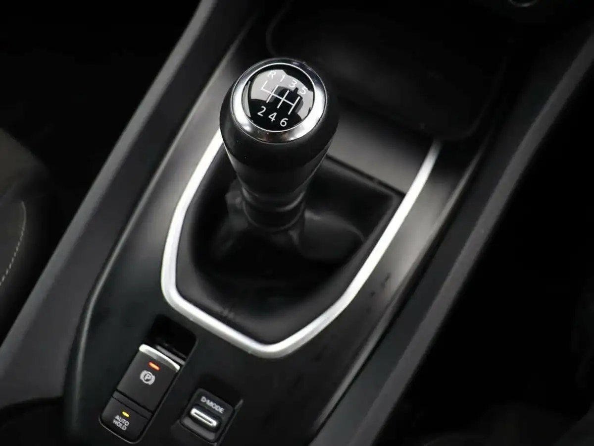 2022-nissan-qashqai-13-dig-t-acenta-premium-140ps-big-18