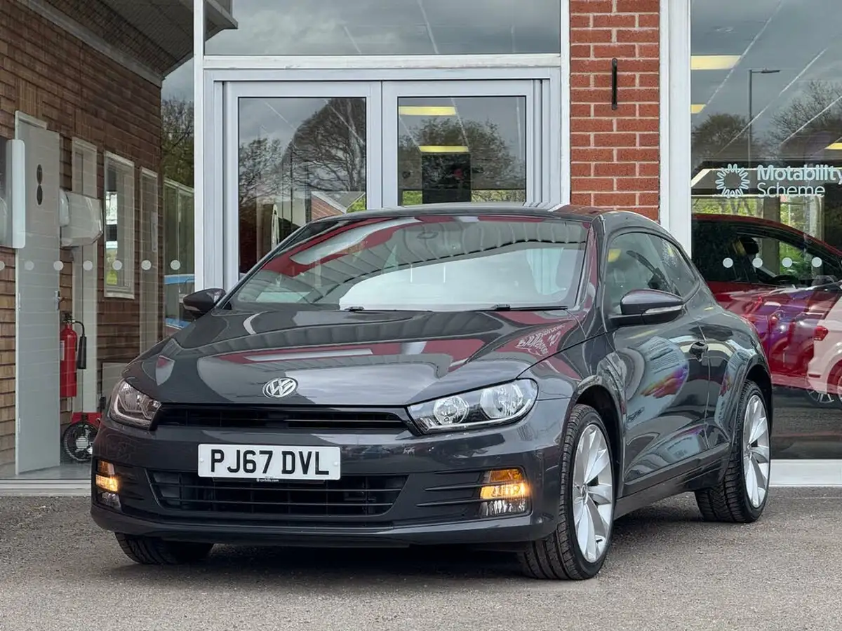 2017-volkswagen-scirocco-14-tsi-gt-ss-big-2