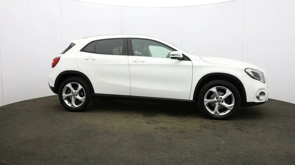 2018-mercedes-benz-gla-class-16-gla-200-sport-156ps-premiumss-7g-dct-big-43