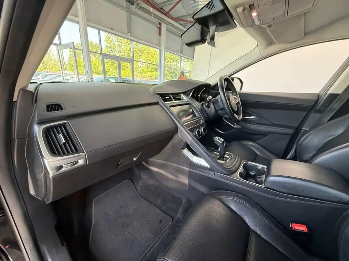 2021-jaguar-e-pace-20-i4d-se-150ps-awd-auto-big-11