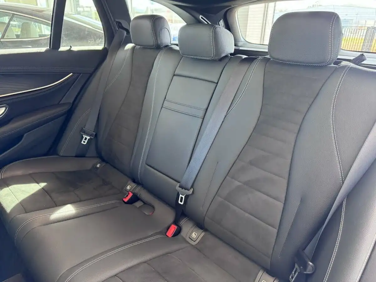 2020-mercedes-benz-e-class-20d-e300d-amg-line-edition-premium-plus-estate-5d-big-21