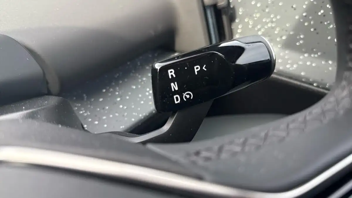 2025-volvo-ex30-e-single-motor-ultra-big-23
