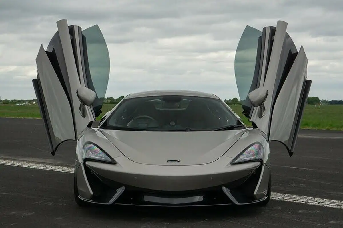 2016-mclaren-540c-38-big-24