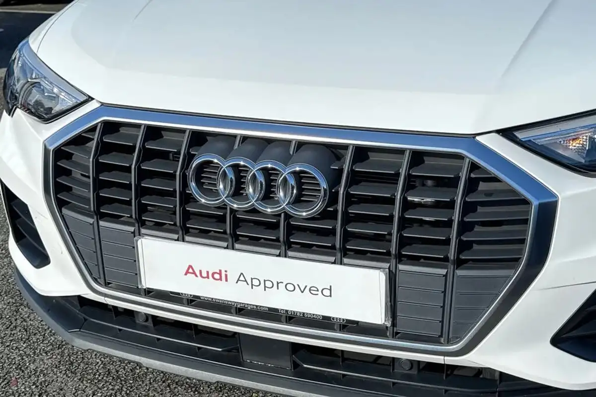 2022-audi-q3-15-35-tfsi-technik-cod-s-tronic-big-56